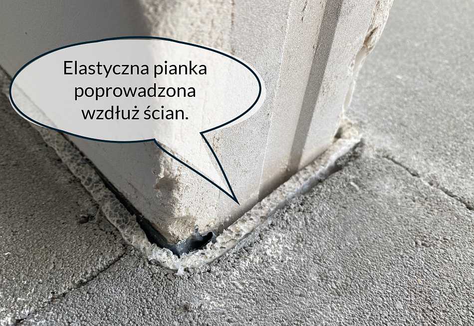 Dylatacja wzdłuż ścian zapewnia możliwość swobodnego "pływania" podłogi.
